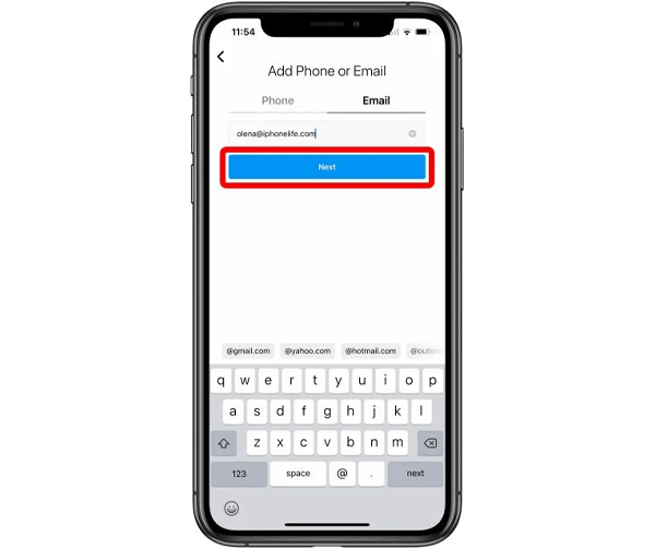 أدخل عنوان البريد الإلكتروني أو رقم الهاتف المحمول